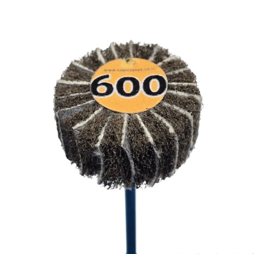 מברשת סקוטש עם בד שמיר - GR 600 - דיסק ( גלגל ) D20 * 10 על ציר
