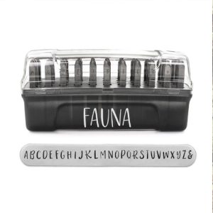 סט חותמות הטבעה אותיות גדולות באנגלית FAUNA + בונוס 6 מ"מ (27 יחידות) במארז פלסטיק ImpressArt